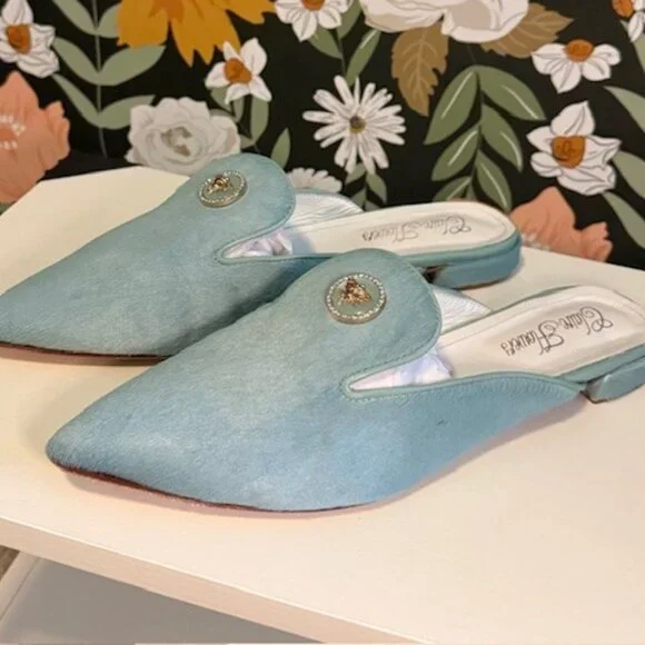 NEW CLAIRE FLOWERS Women's Gretchen Mule with Signature Emblem in Aquamarine - Picture 2 of 4